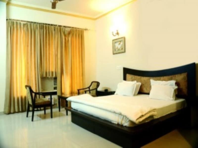 Hotel Downtown Suites Amritsar Bagian luar foto