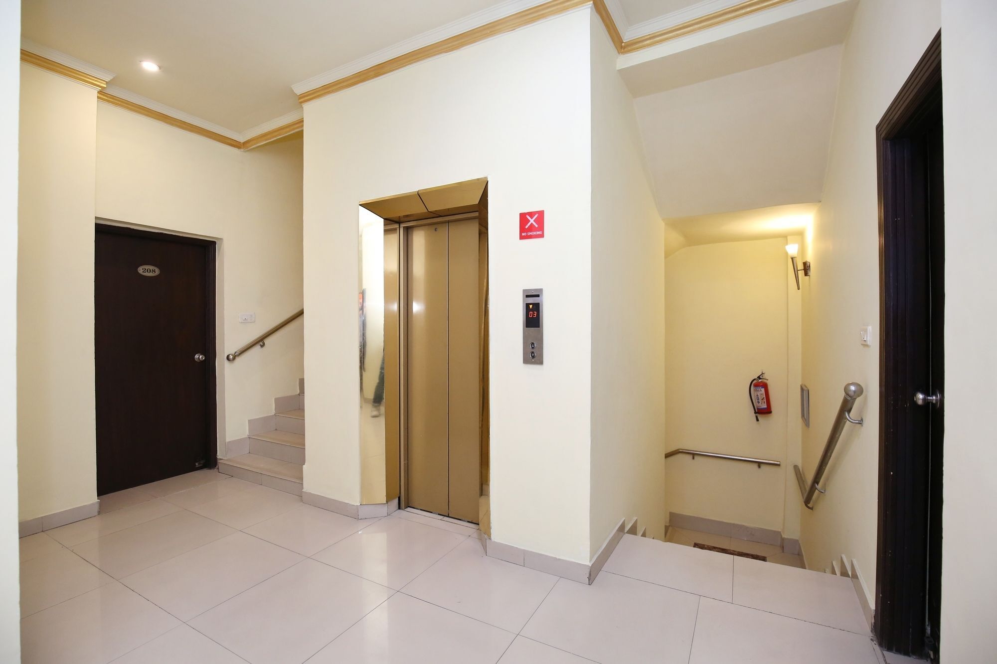 Hotel Downtown Suites Amritsar Bagian luar foto